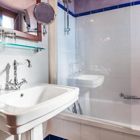 Hotel Jardin De La Abadia 4*