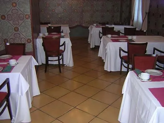 Jardin De La Abadia, Arroyo de la Encomienda