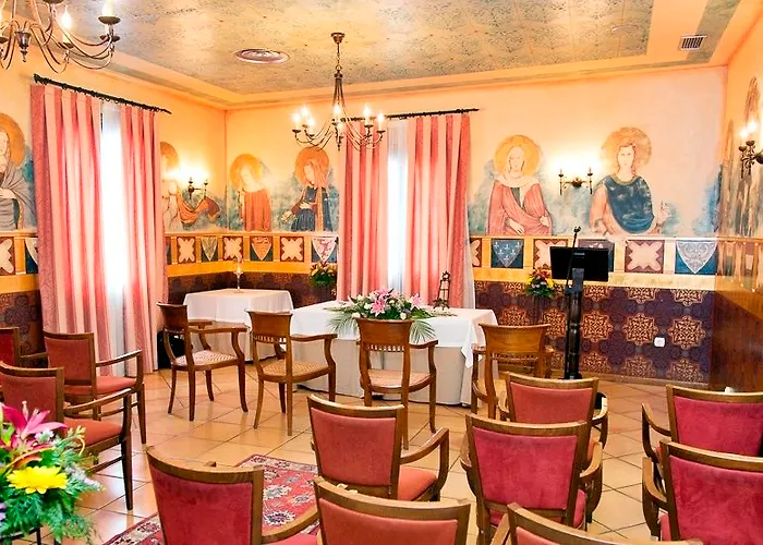 Hotel Jardin De La Abadia, Arroyo de la Encomienda