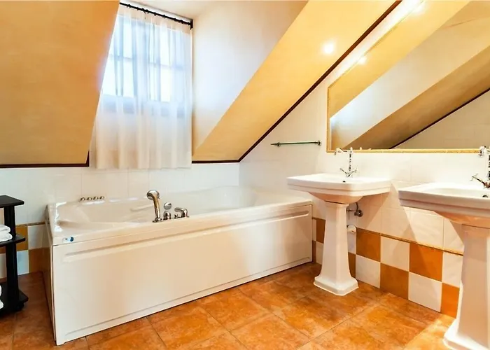 Jardin De La Abadia, 4* Arroyo de la Encomienda